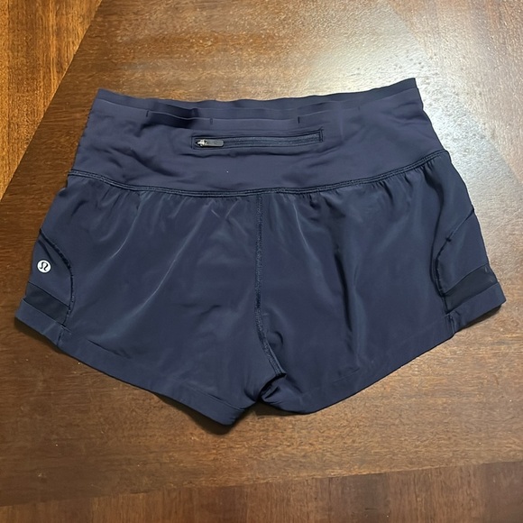 Lululemon short - Picture 2 of 7